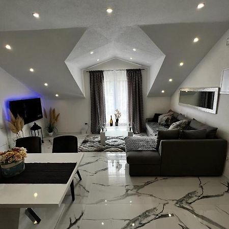 Luxury Apartment Megy 오토칵 외부 사진
