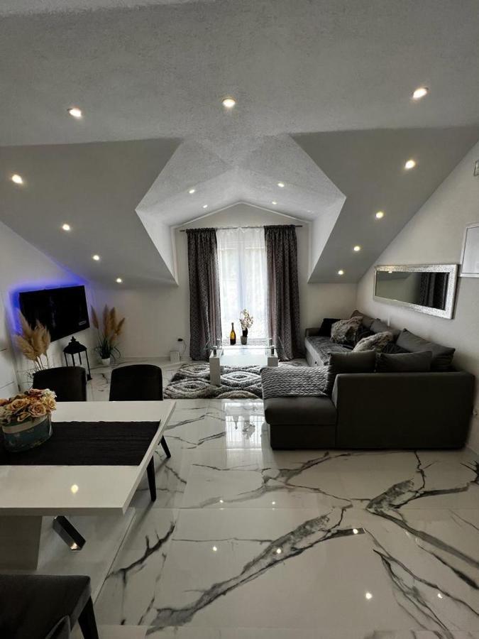 Luxury Apartment Megy 오토칵 외부 사진