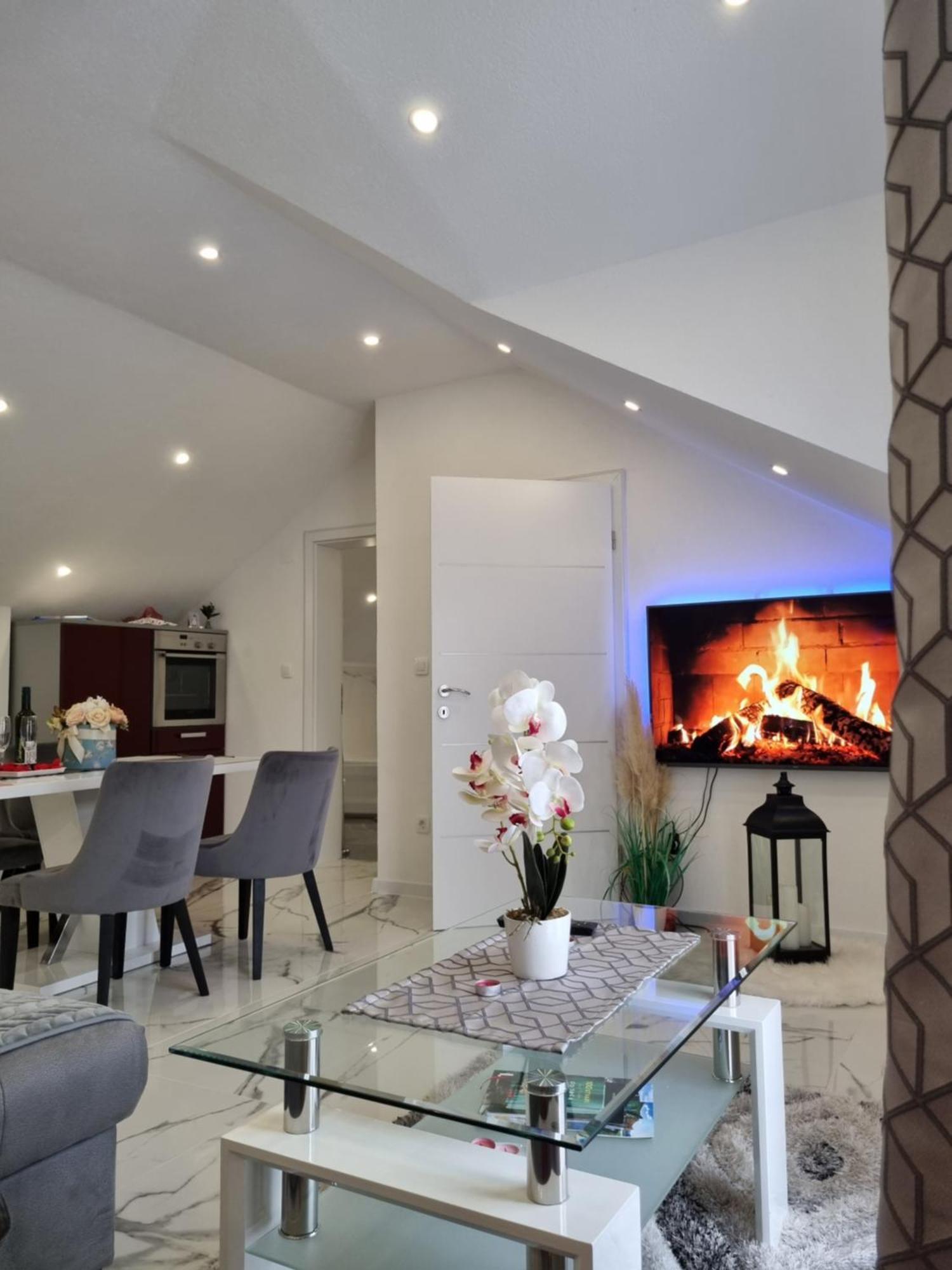 Luxury Apartment Megy 오토칵 외부 사진