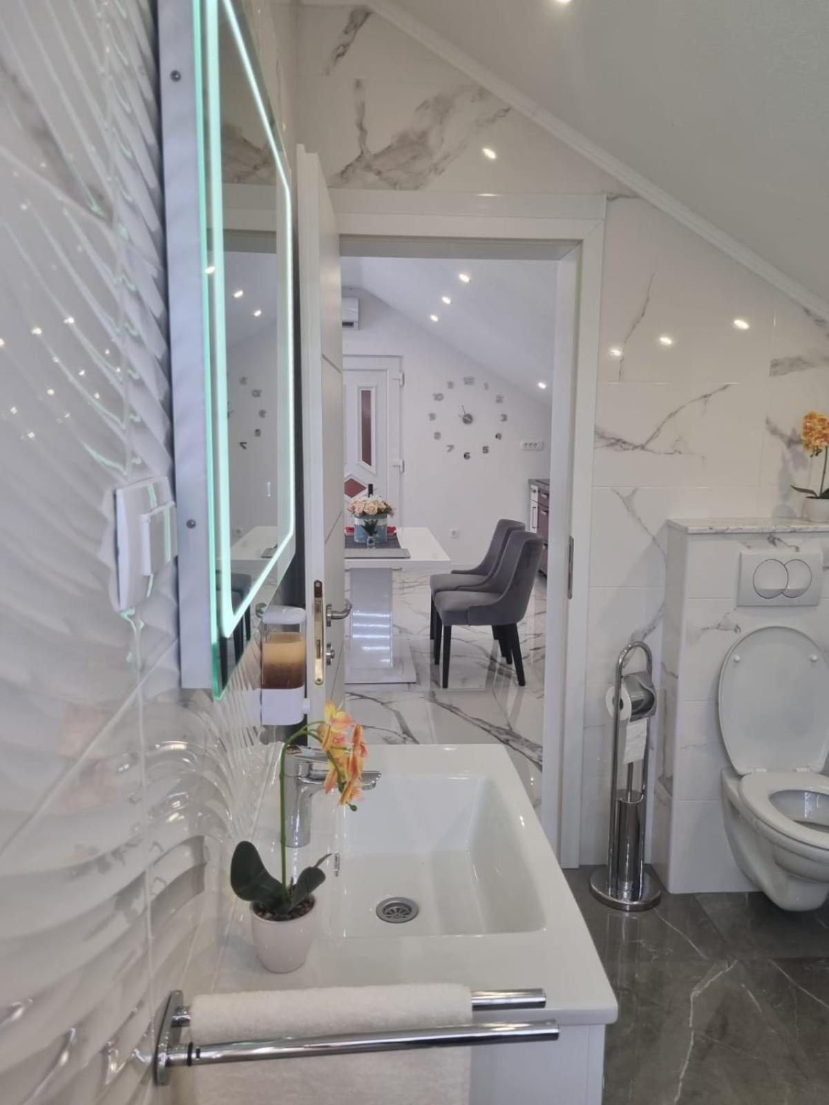 Luxury Apartment Megy 오토칵 외부 사진