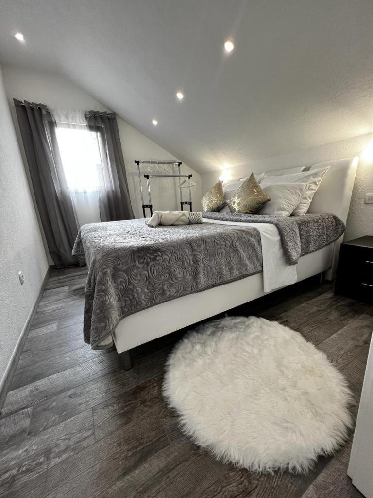 Luxury Apartment Megy 오토칵 외부 사진