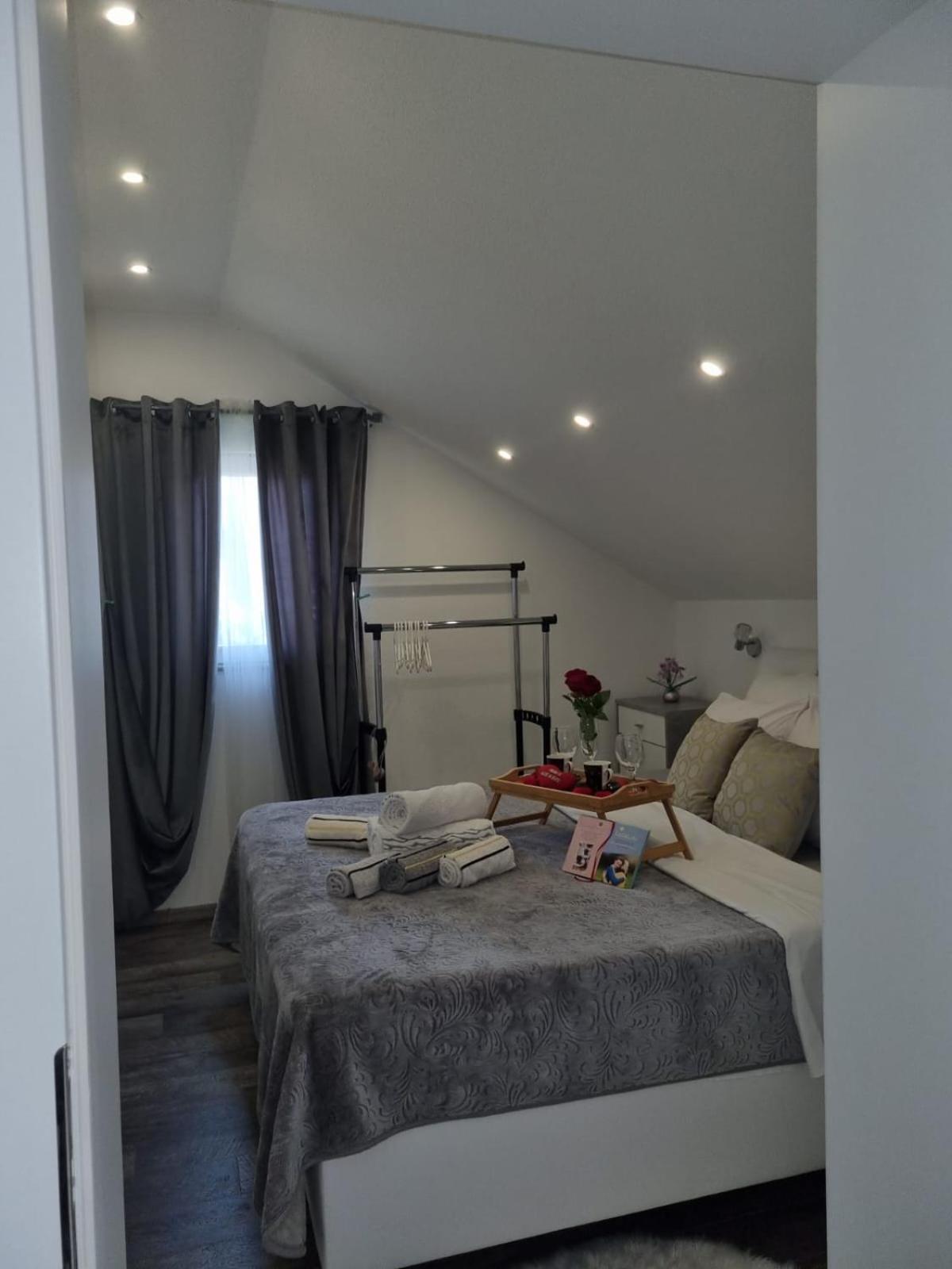 Luxury Apartment Megy 오토칵 외부 사진